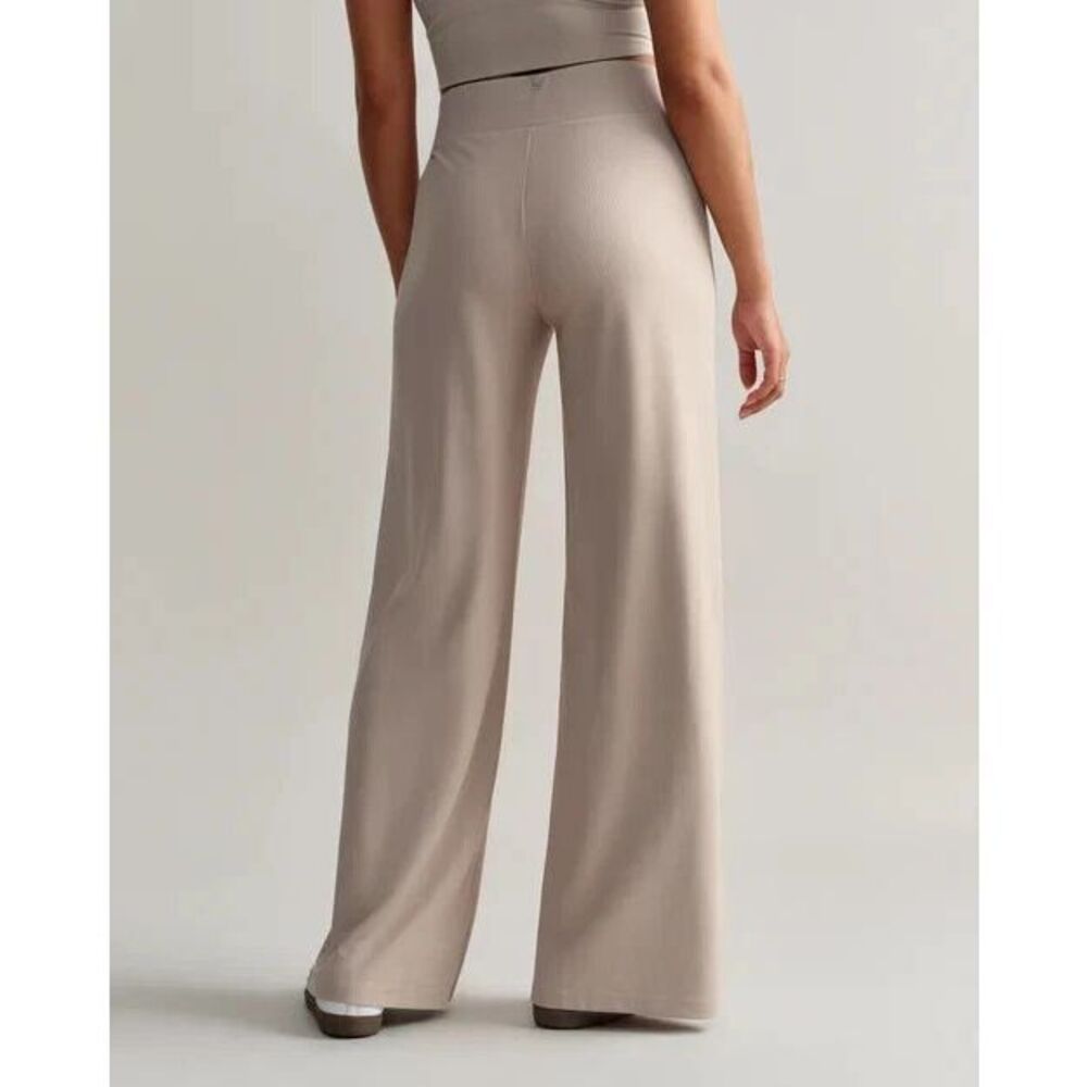 RHONE Tan Women's Leggings - Picture 2 of 11